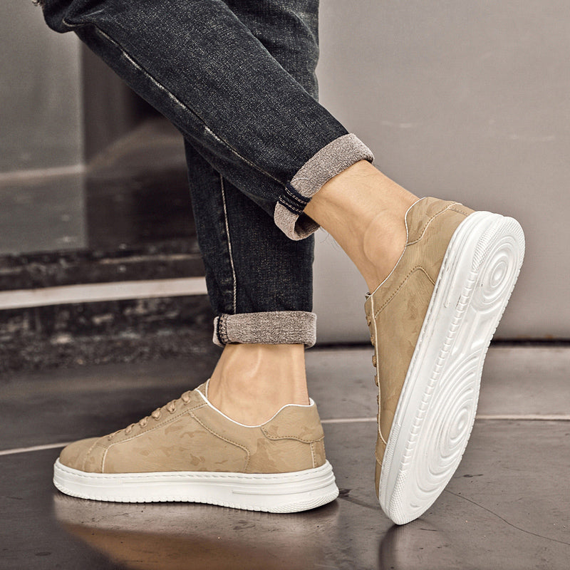 Canyon Sneakers