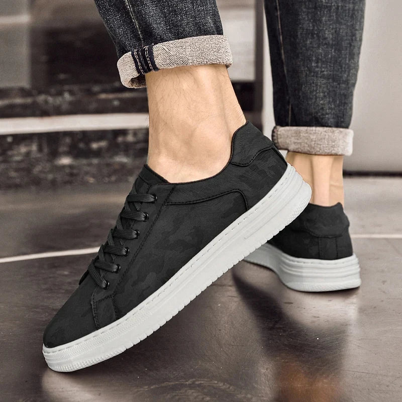 Canyon Sneakers